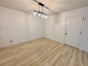 8835 Township Ct in Fort Worth, TX - Foto de edificio - Building Photo