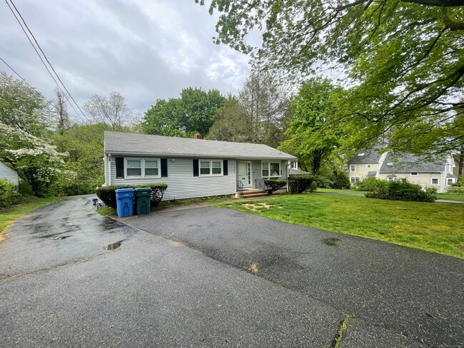 165 Cannon St in Hamden, CT - Building Photo - Building Photo