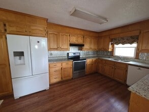 1435 Garner Chapel Rd in Mount Olive, NC - Building Photo - Building Photo