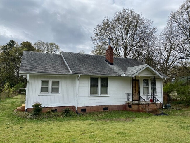 5 W Marion Rd