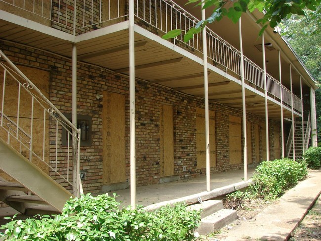 4010 Summer Ave in Memphis, TN - Building Photo - Building Photo