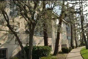 15000 Downey Ave, Unit 125 in Paramount, CA - Building Photo