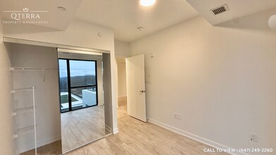 750 Whitlock Av in Milton, ON - Building Photo - Building Photo