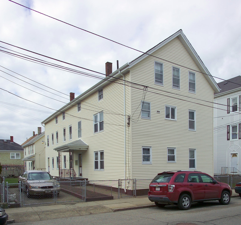 201-205 Fountain St in Fall River, MA - Building Photo