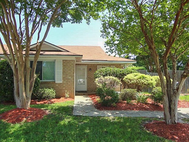 7700 Corley Dr in North Charleston, SC - Building Photo - Building Photo