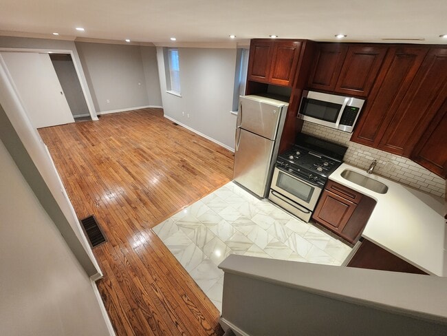 914 E Passyunk Ave, Unit 1R