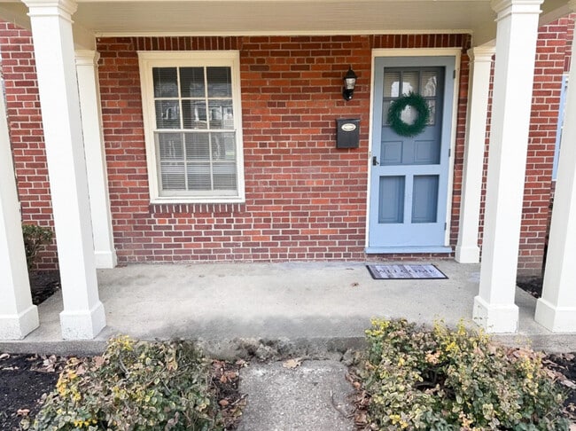 3919 Beech St in Cincinnati, OH - Foto de edificio - Building Photo