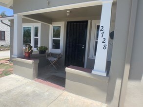 2728 Collier Ave in San Diego, CA - Foto de edificio - Building Photo