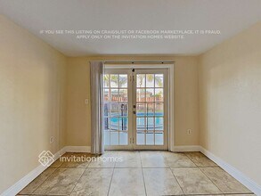 6491 SW 6th St in Pembroke Pines, FL - Foto de edificio - Building Photo