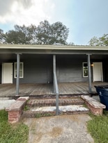 109 Bishop St in Booneville, MS - Building Photo