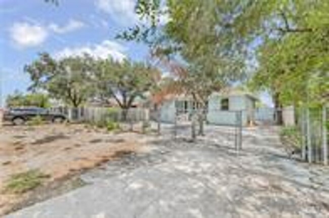 4913 S 26th St in McAllen, TX - Building Photo - Building Photo