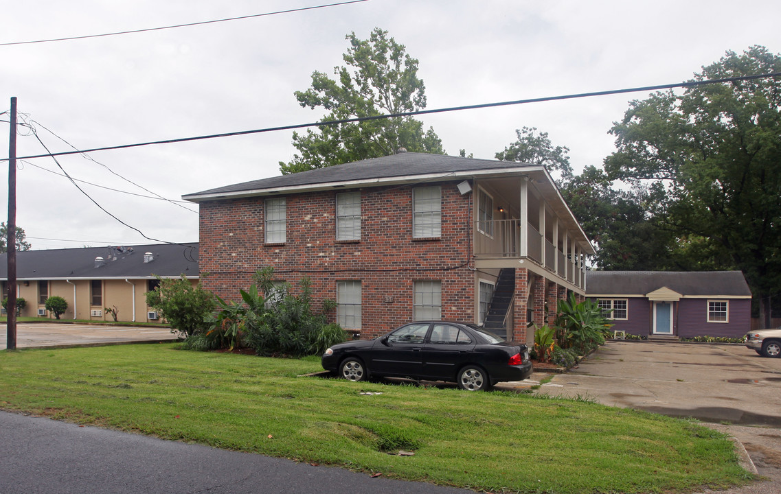 151 Richland Ave in Baton Rouge, LA - Foto de edificio