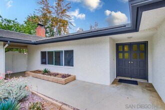 16820 Orchard Bend Rd in Poway, CA - Building Photo - Building Photo