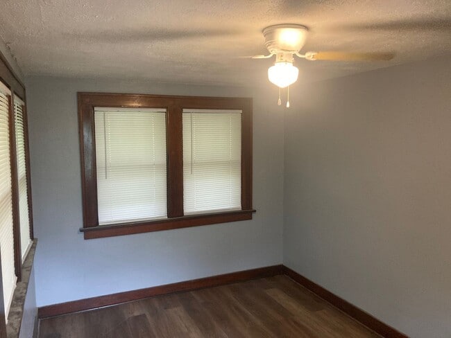 property at 2012 SW Van Buren St