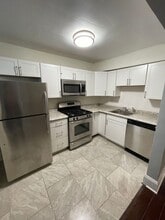 6126 MacBeth Dr in Baltimore, MD - Building Photo - Building Photo