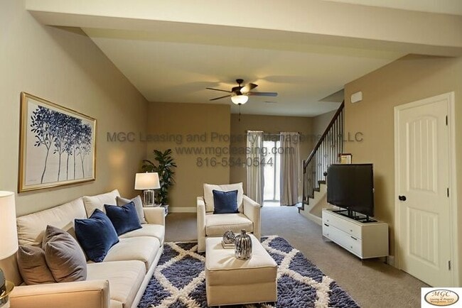 property at 502 N Foxridge Dr