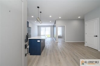 202 W 7th St in Plainfield, NJ - Building Photo - Building Photo
