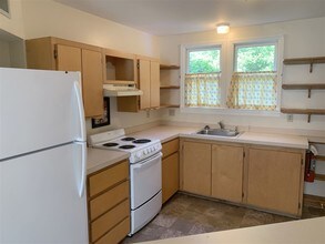 138 Oviedo St-Unit -B in St. Augustine, FL - Building Photo - Building Photo