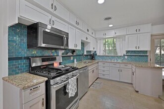5100 Cockrell Ave in Fort Worth, TX - Building Photo - Building Photo