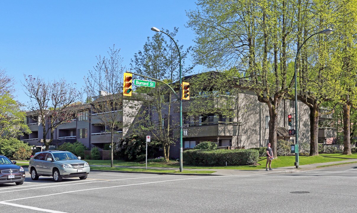 Granville West in Vancouver, BC - Building Photo