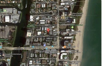 3241 NE 15th St in Pompano Beach, FL - Foto de edificio - Building Photo