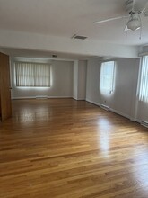 658A Ellington Rd in South Windsor, CT - Building Photo - Building Photo