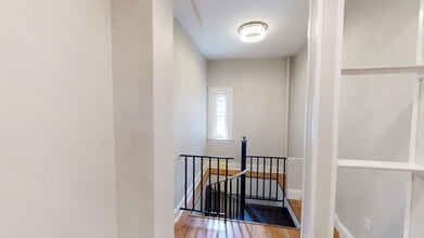 1255 Commonwealth Ave, Unit 2 in Boston, MA - Foto de edificio - Building Photo