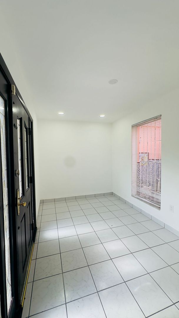 91 SW 80th Ave in Miami, FL - Building Photo - Building Photo