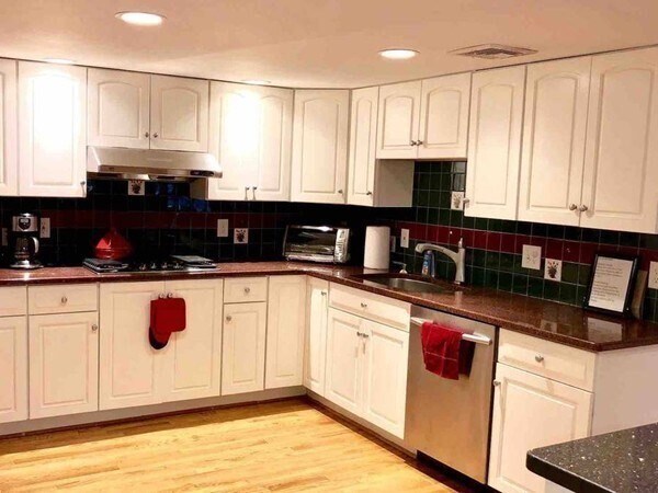 139 Fresh Pond Pkwy in Cambridge, MA - Building Photo - Building Photo