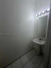 21300 NE 8th Ct in Miami, FL - Building Photo - Building Photo
