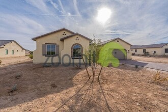 19407 W Seldon Ln in Waddell, AZ - Building Photo - Building Photo