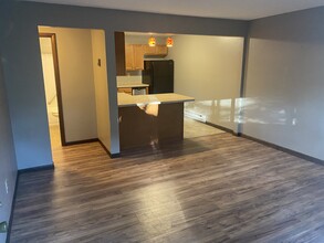 4807 Sardis Rd in New Kensington, PA - Foto de edificio - Building Photo