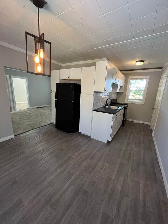 15-17 5th St in Roseville, OH - Building Photo - Building Photo