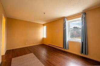 28 Academy St in Franconia, NH - Building Photo - Building Photo