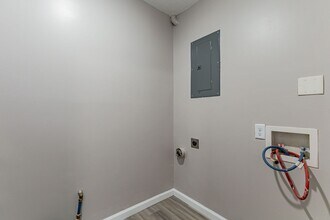 1603 Kings Way in Champaign, IL - Building Photo - Building Photo