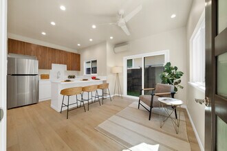 1729 Keeaumoku St, Unit B in Honolulu, HI - Building Photo - Building Photo