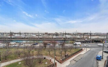 30 Austin St in Newark, NJ - Building Photo - Building Photo