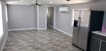 17038 Meridian Blvd in Hudson, FL - Building Photo - Building Photo