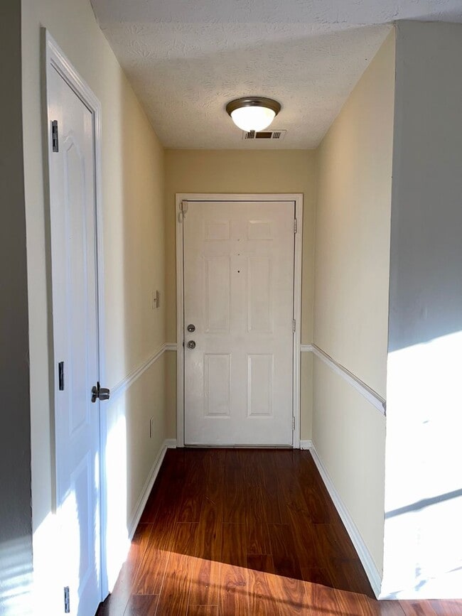 1571 Carriage Ln in Jonesboro, GA - Building Photo - Building Photo