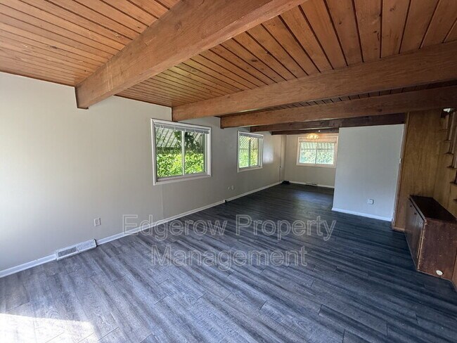 1227 Northfield Ave NE in Grand Rapids, MI - Building Photo - Building Photo