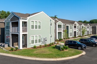 Norwood Steele Creek in Charlotte, NC - Foto de edificio - Building Photo