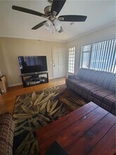 918 E 37th St in Austin, TX - Building Photo - Building Photo