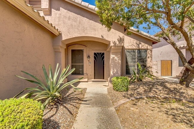 9648 E Sheena Dr in Scottsdale, AZ - Building Photo - Building Photo