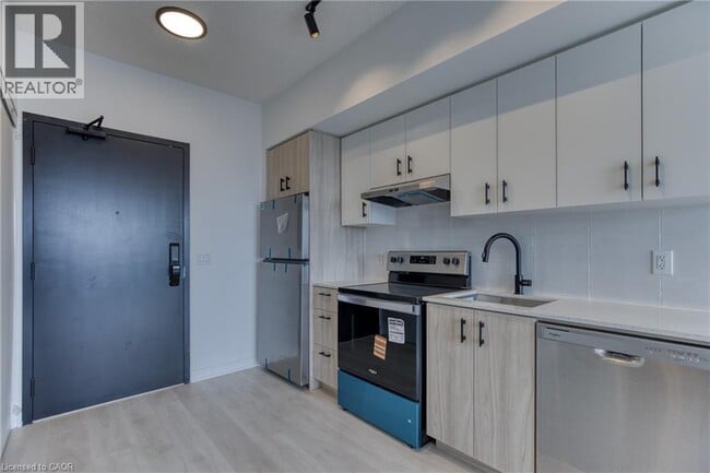 4878 Powers Cmn in Burlington, ON - Building Photo - Building Photo