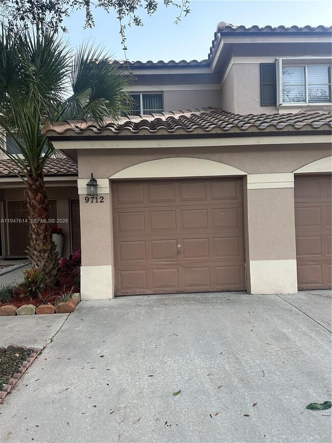 9712 NW 23rd Ct in Pembroke Pines, FL - Building Photo - Building Photo