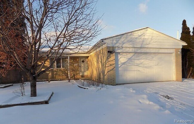 property at 34044 Tonquish Trail