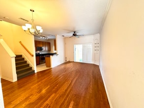 1241 Twin Trees Ln in Sanford, FL - Building Photo - Building Photo