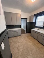 18101 Schenely Ave in Cleveland, OH - Building Photo