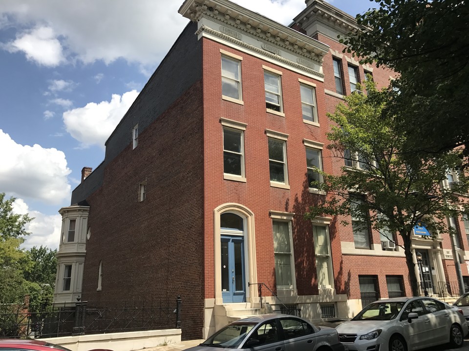 1313 Eutaw Pl in Baltimore, MD - Building Photo