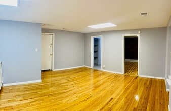 4355 S Sawyer Ave, Unit 002 in Chicago, IL - Foto de edificio - Building Photo